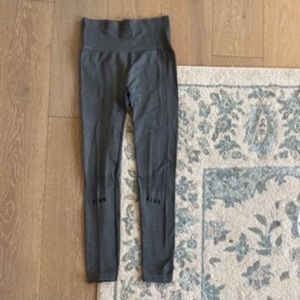 Victoria Secret Pink Grey Leggings